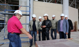 Леонид Федун на строительстве стадиона «Открытие Арена». Август 2013 г.