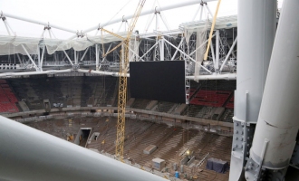 На строительстве стадиона «Открытие Арена». Южная трибуна. Февраль 2014 г.