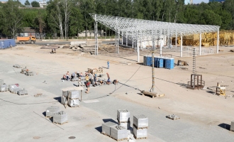 На строительстве стадиона «Открытие Арена». Со стороны южной трибуны. Май 2014 г.